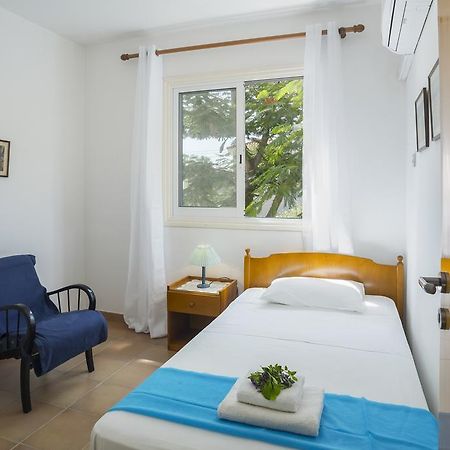 Protaras Beachfront Sirina Lina Suite Paralimni Eksteriør billede