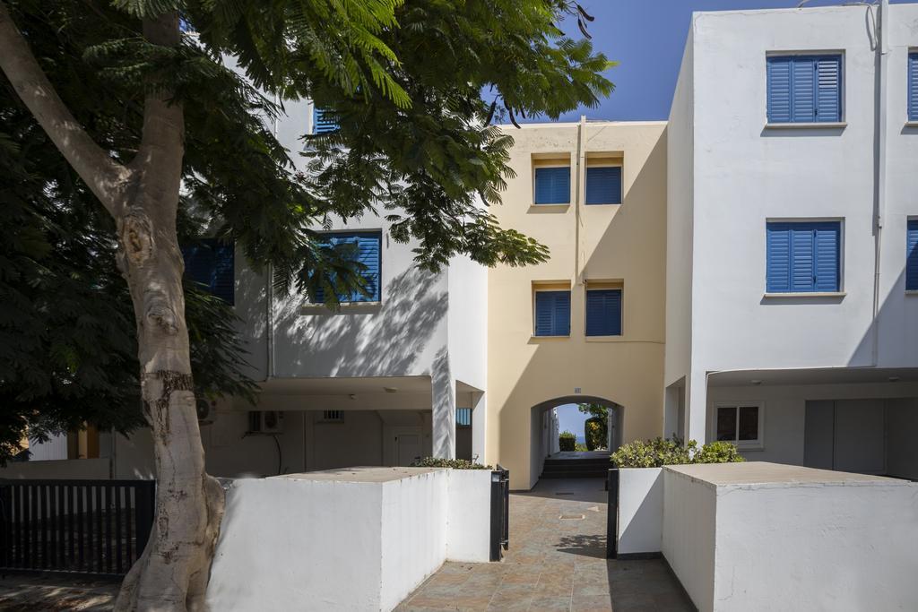 Protaras Beachfront Sirina Lina Suite Paralimni Eksteriør billede
