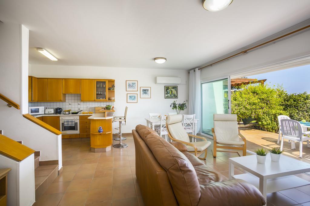 Protaras Beachfront Sirina Lina Suite Paralimni Eksteriør billede