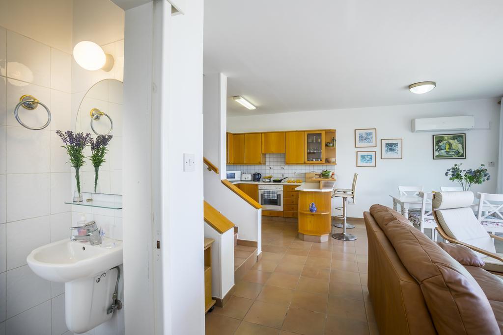 Protaras Beachfront Sirina Lina Suite Paralimni Eksteriør billede
